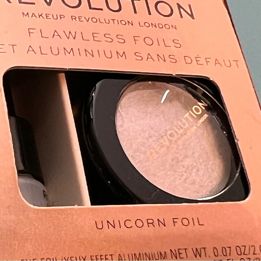 Makeup Revolution Flawless Foils Unicorn Foil